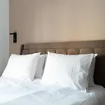 Apartament Nueve / There's No Place Like