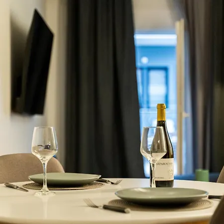 Appartement Nueve / There's No Place Like *