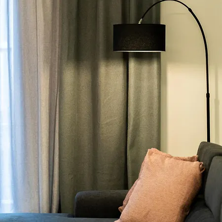 Nueve / There's No Place Like Patras