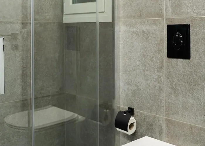 Nueve / There's No Place Like Apartamento *